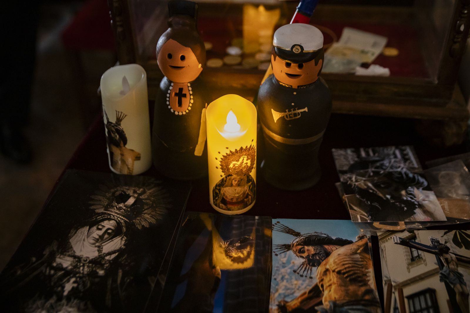 Las imágenes de los besapiés y besamanos del tercer Domingo de Cuaresma en Jerez: veneraciones del centro a los barrios