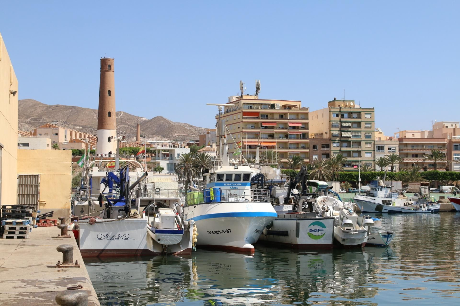 Fotogalería de la Cofradía de Pescadores de Adra