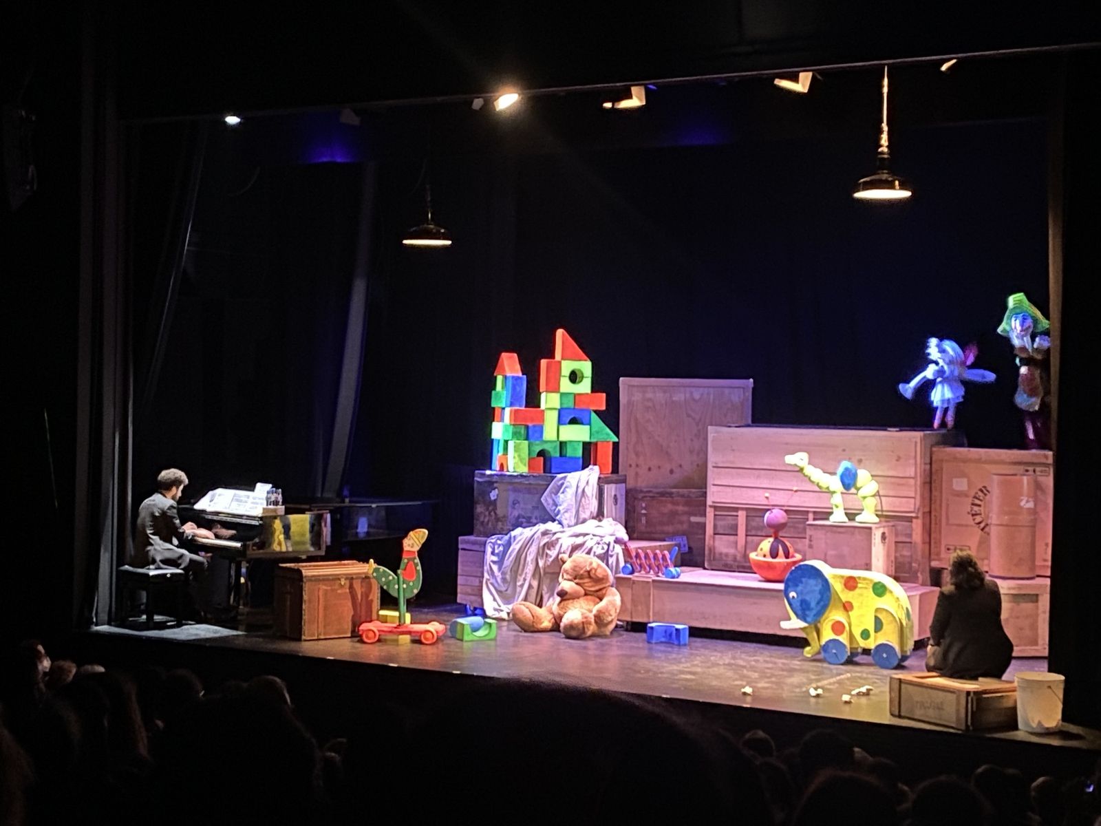 Etcétera celebra el Día del Teatro con tres llenos con su cuento musical para títeres