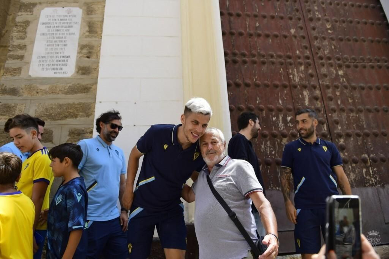 Las imágenes dela visita del Cádiz C.F. a la Patrona y el Nazareno