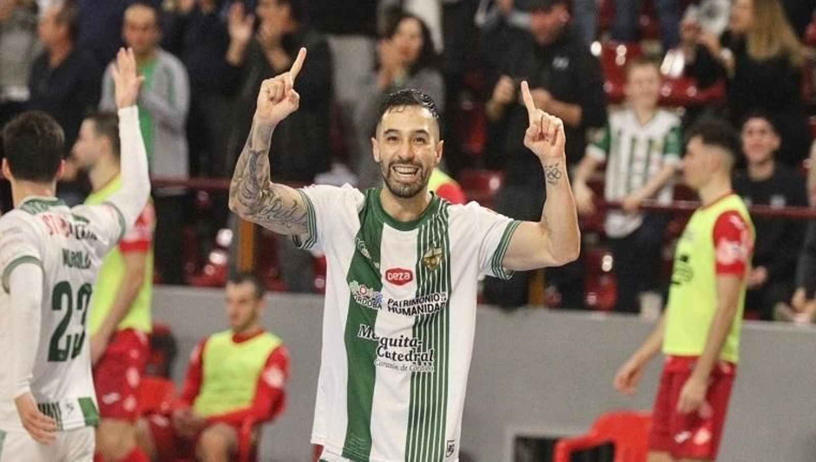 Felipe Echavarría celebra el gol del triunfo ante ElPozo Murcia.