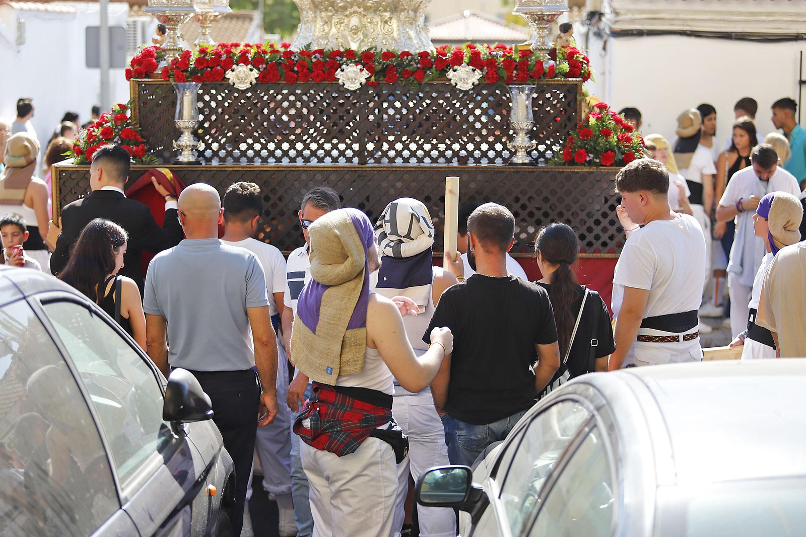 Imágenes de la procesión de San Francisco de Asís por las calles de Pérez Cubillas