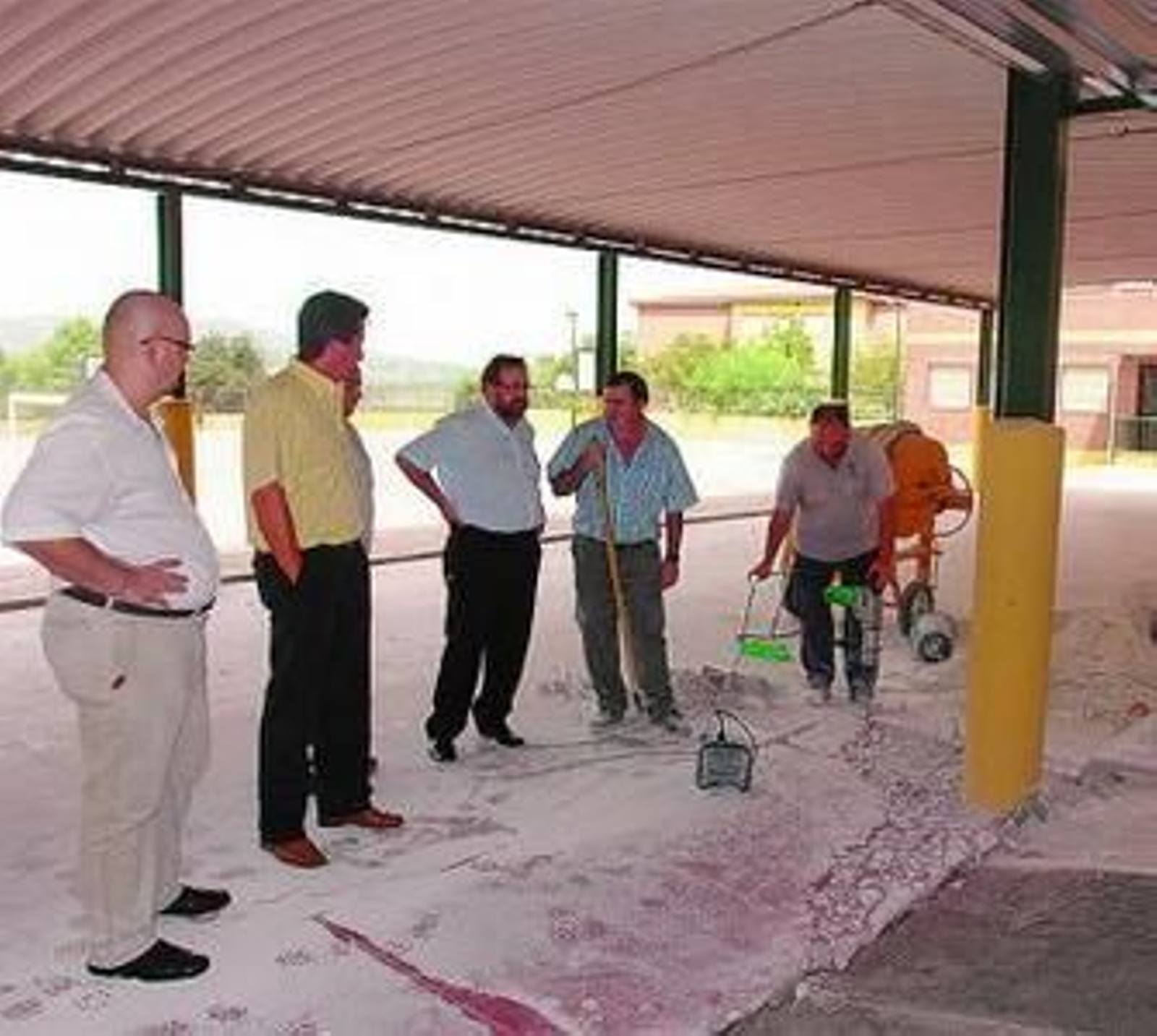 Joaquín Villanova, ayer, en el colegio Isaac Peral.