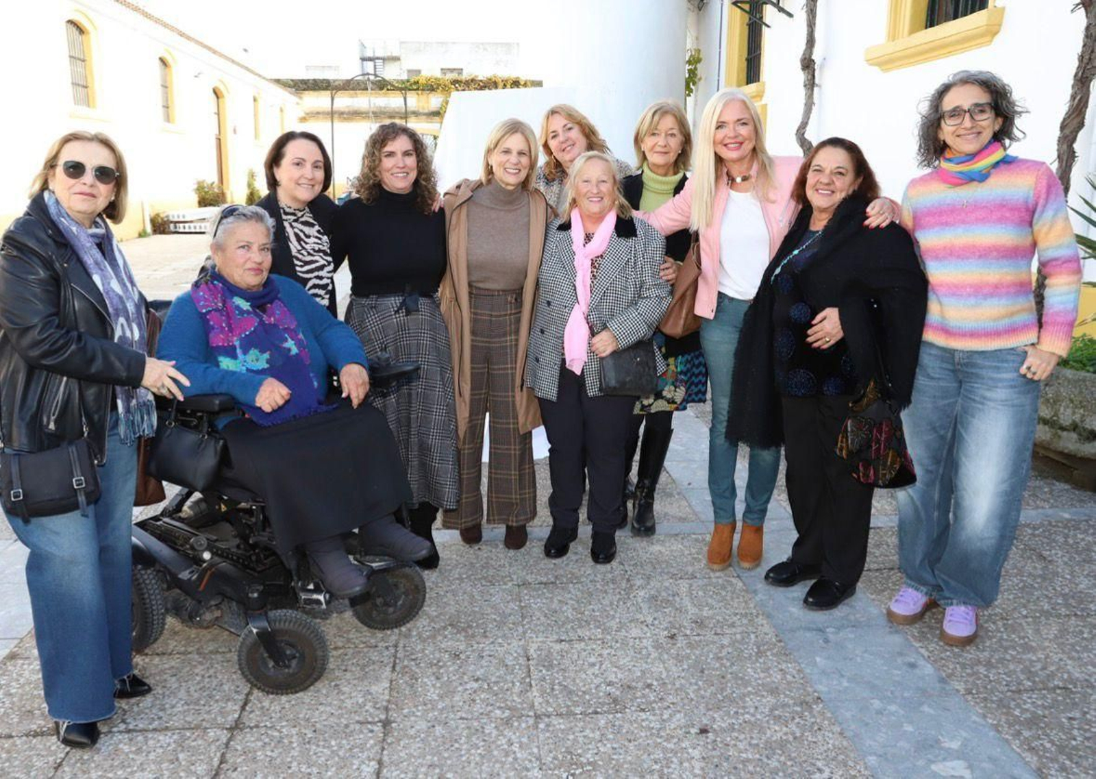 Tradicional zambomba del tejido asociativo de mujeres de Jerez.