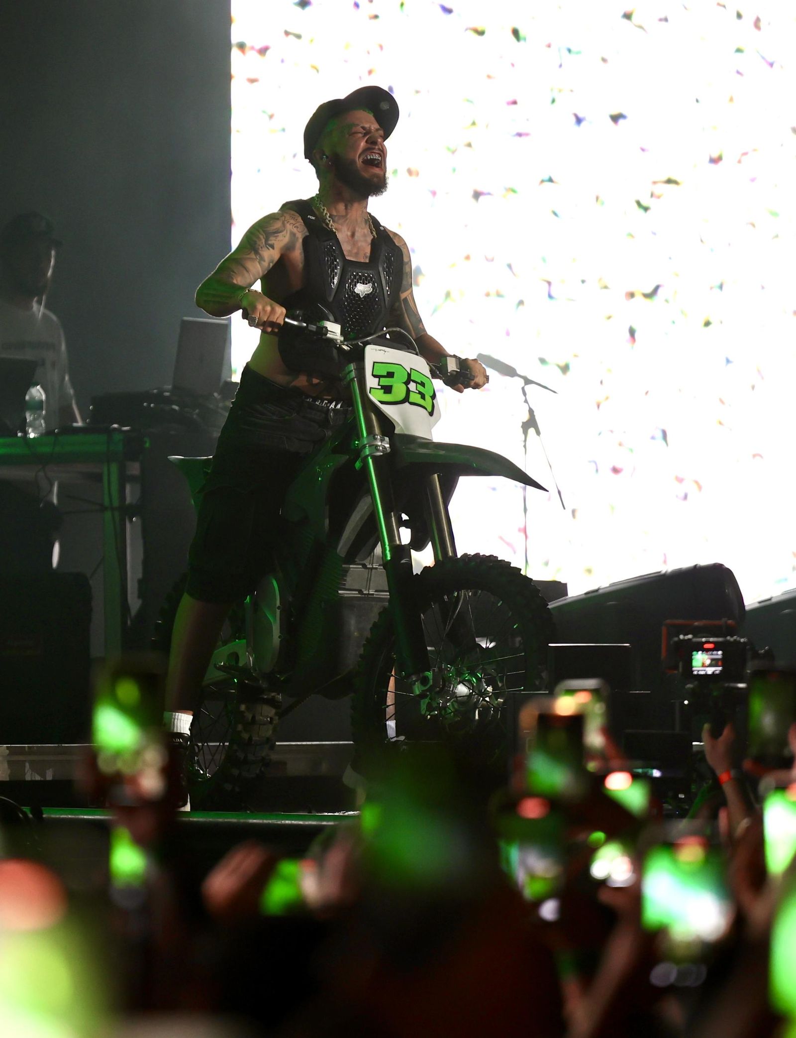 Concierto de JC Reyes en el estadio de la Cartuja de Sevilla