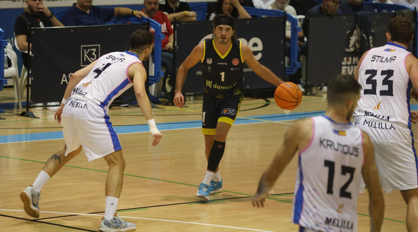 Las fotos del Udea Algeciras - Baloncesto Melilla de la Segunda FEB