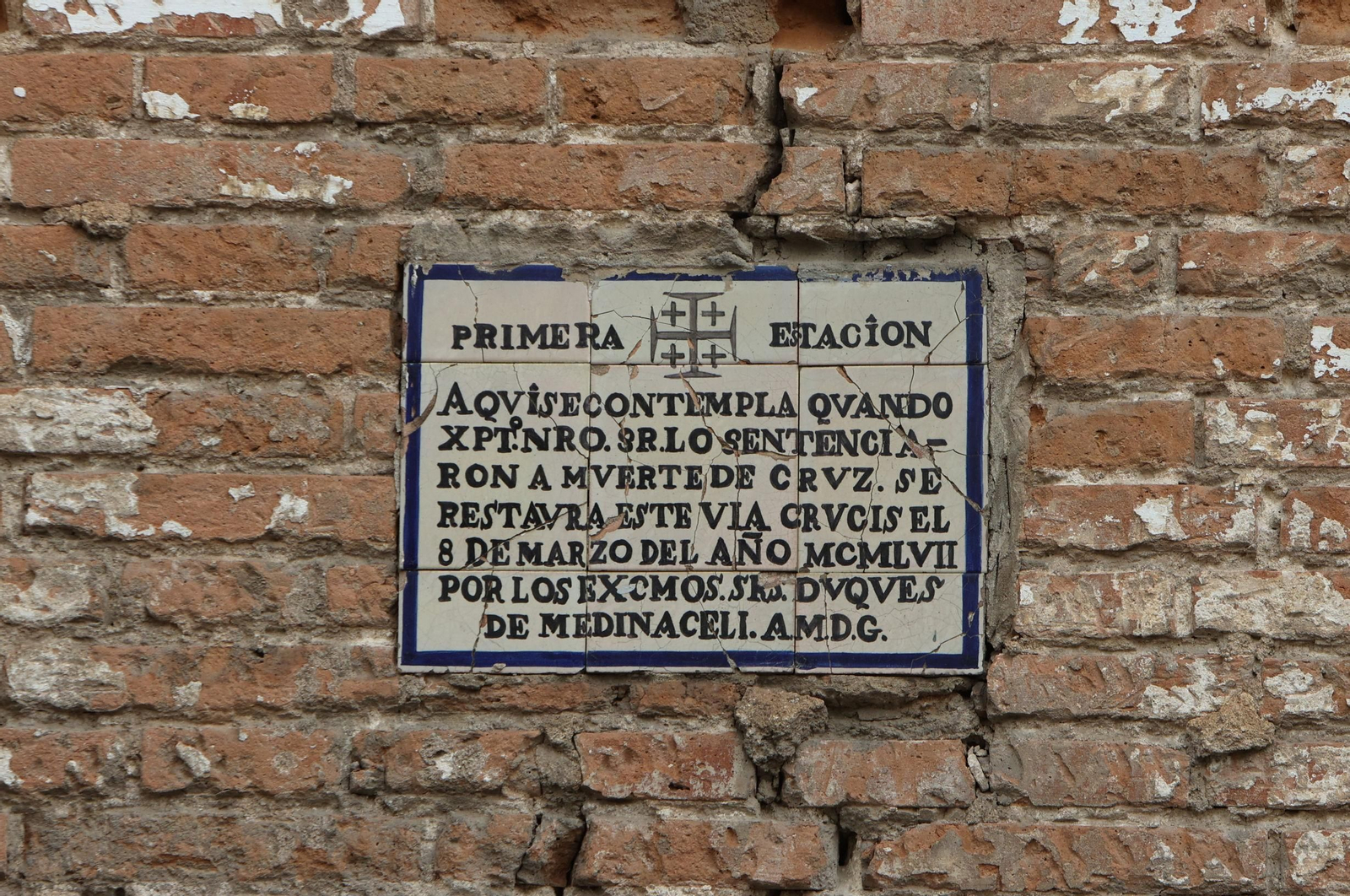 El via crucis desde la Casa de Pilatos hasta la Cruz del Campo