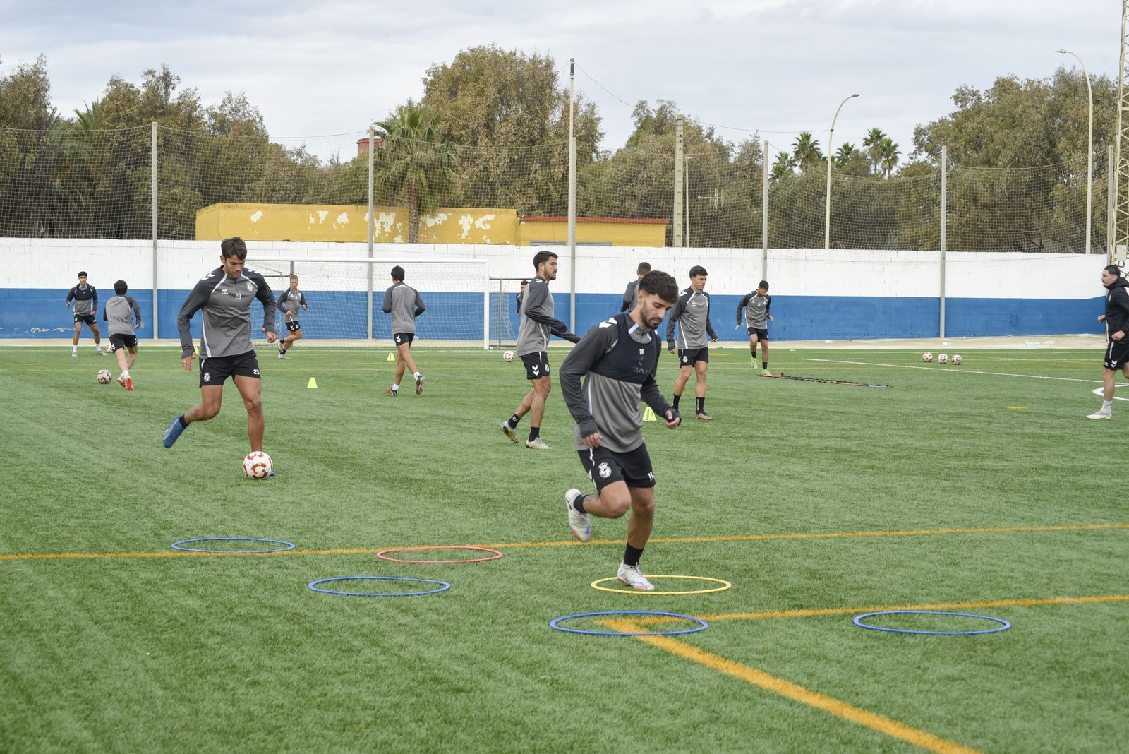 Las fotos del primer entrenamiento de la Balona tras el parón de Navidad