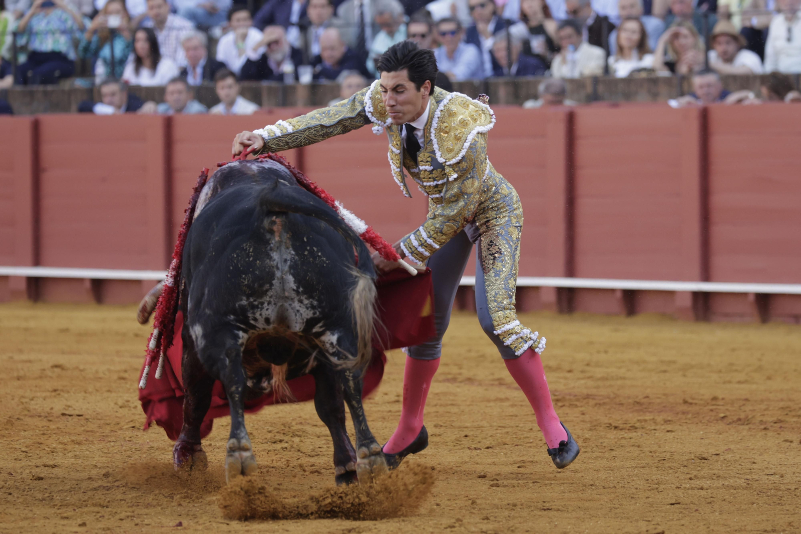 Las imágenes de la tercera de abono en la Maestranza de Sevilla
