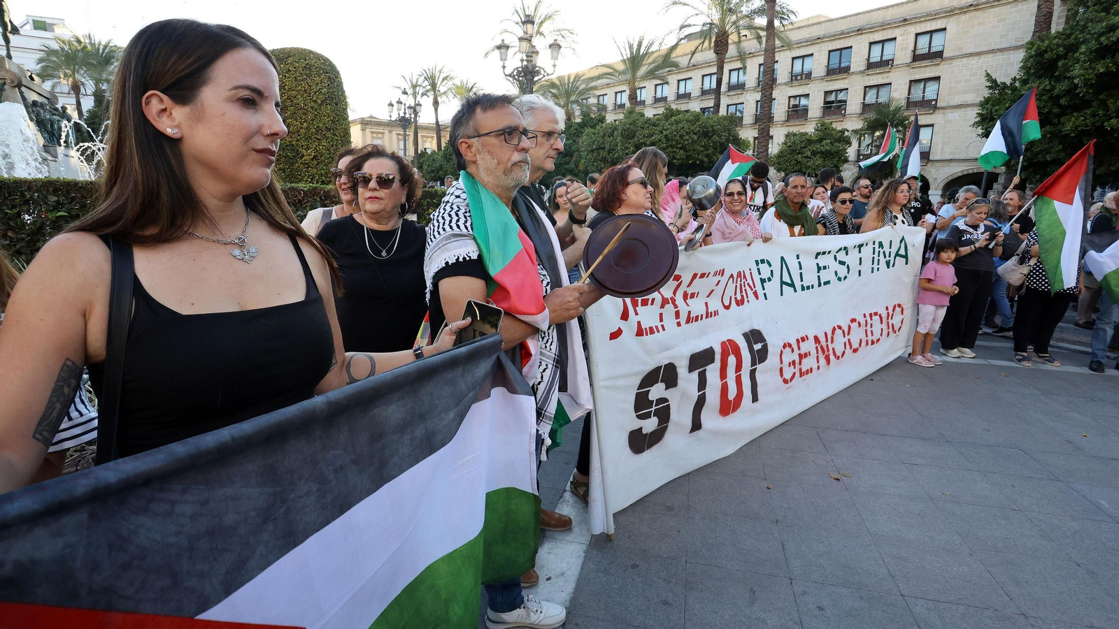 Cacerolada en Jerez para exigir la liberación de la flotilla de Gaza