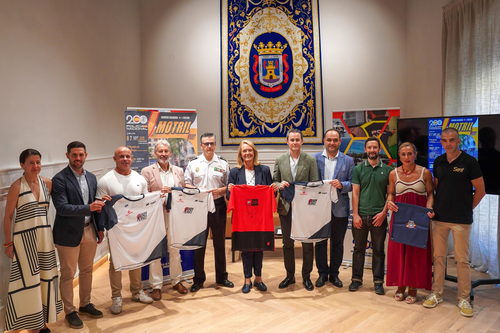 Presentación de la primera carrera solidaria 091