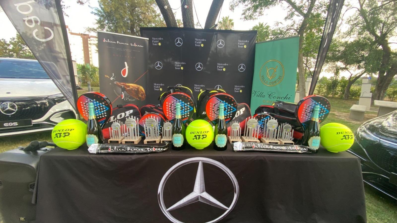 Premios del Torneo Cadimar de pádel.