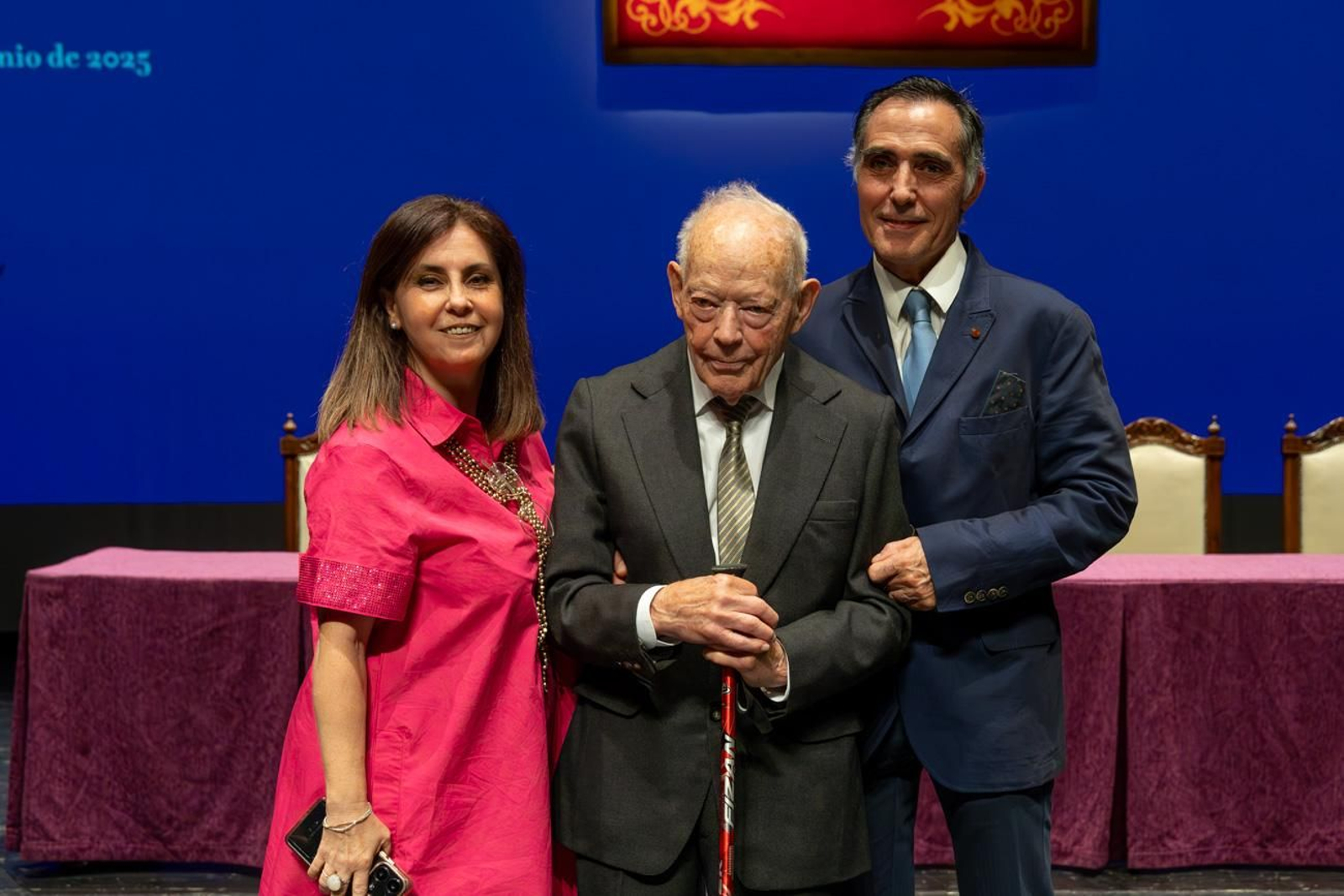 Entrega de la Medalla de Oro de la Ciudad a Luis Berges