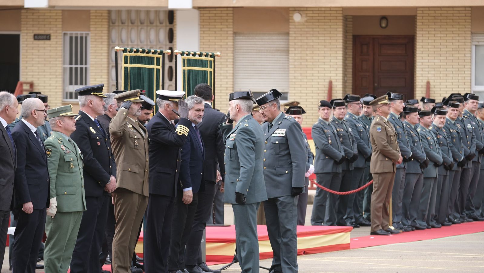 Las imágenes de la toma de posesión del nuevo coronel jefe de la Guardia Civil de Almería