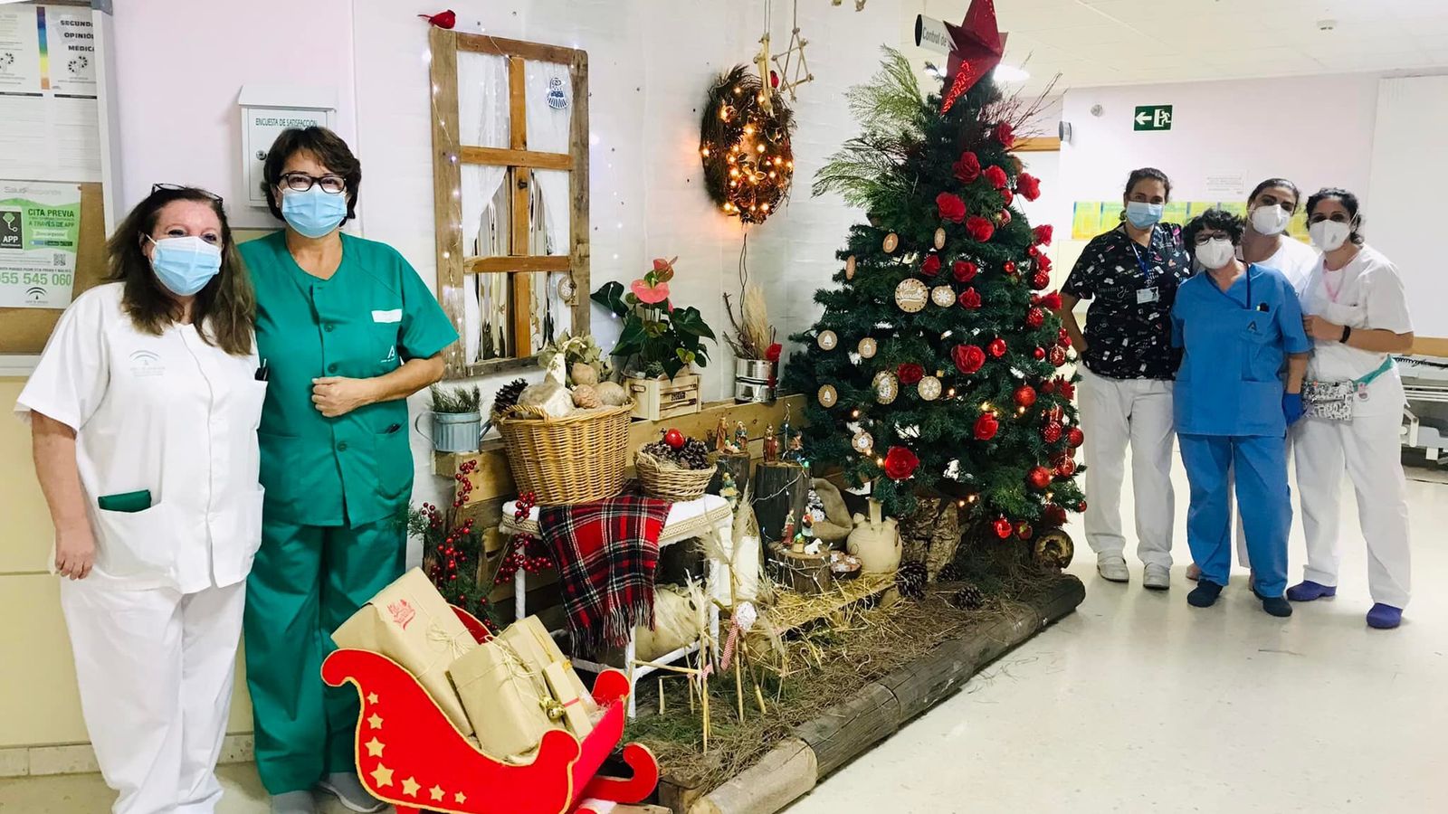 Decoración de la planta de médico-quirúrgica 3 del Clínico, realizada por sus trabajadores