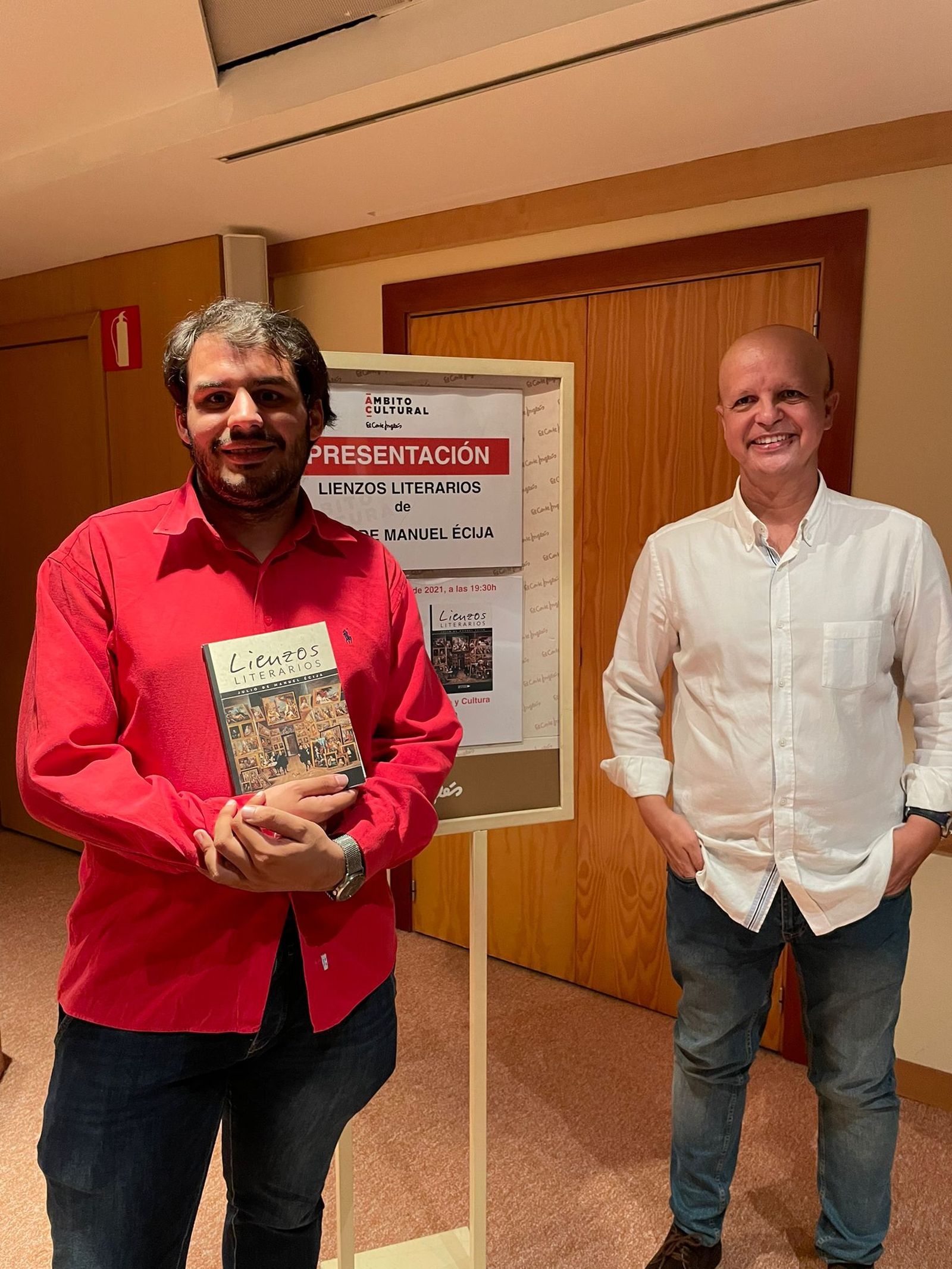 Agustín Rivera y Julio de Écija, tras la presentación.