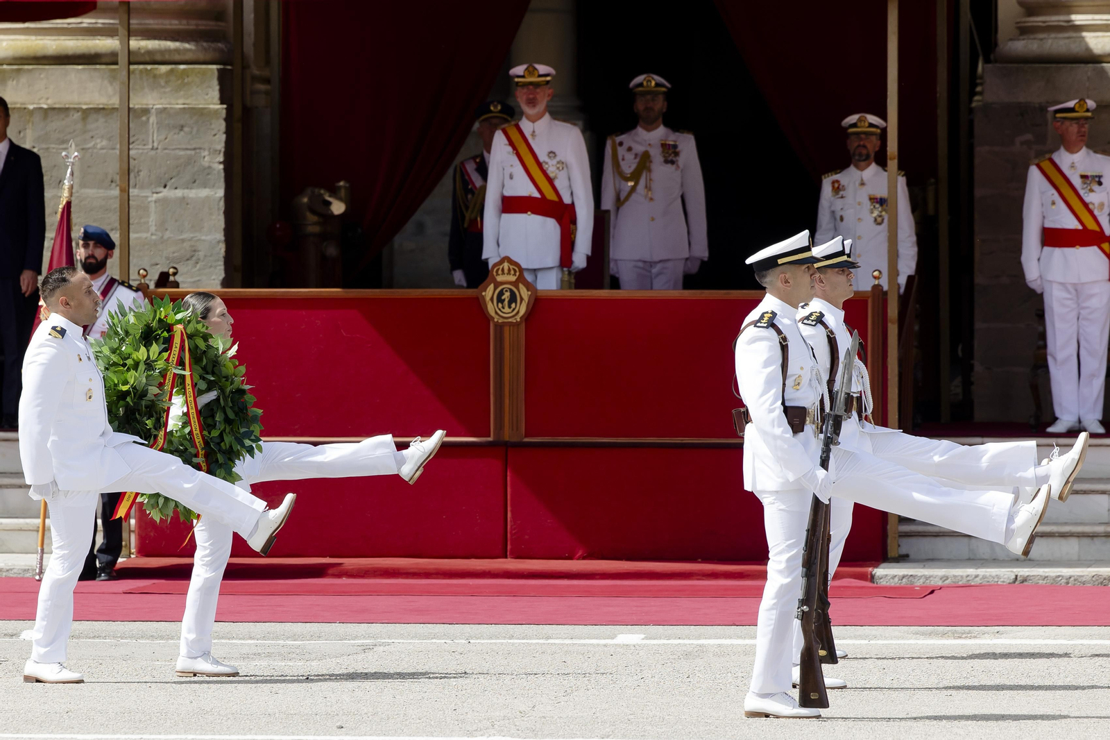 Imágenes de la entrega de los Reales Despachos presidida por  El Rey Felipe VI en San Fernando.