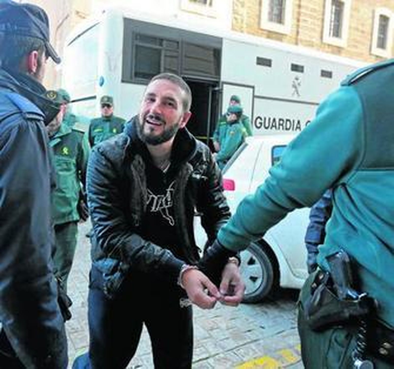 Iván Odero, conocido como el 'El Niño' de Sanlúcar, a su entrada a la Audiencia Provincial.