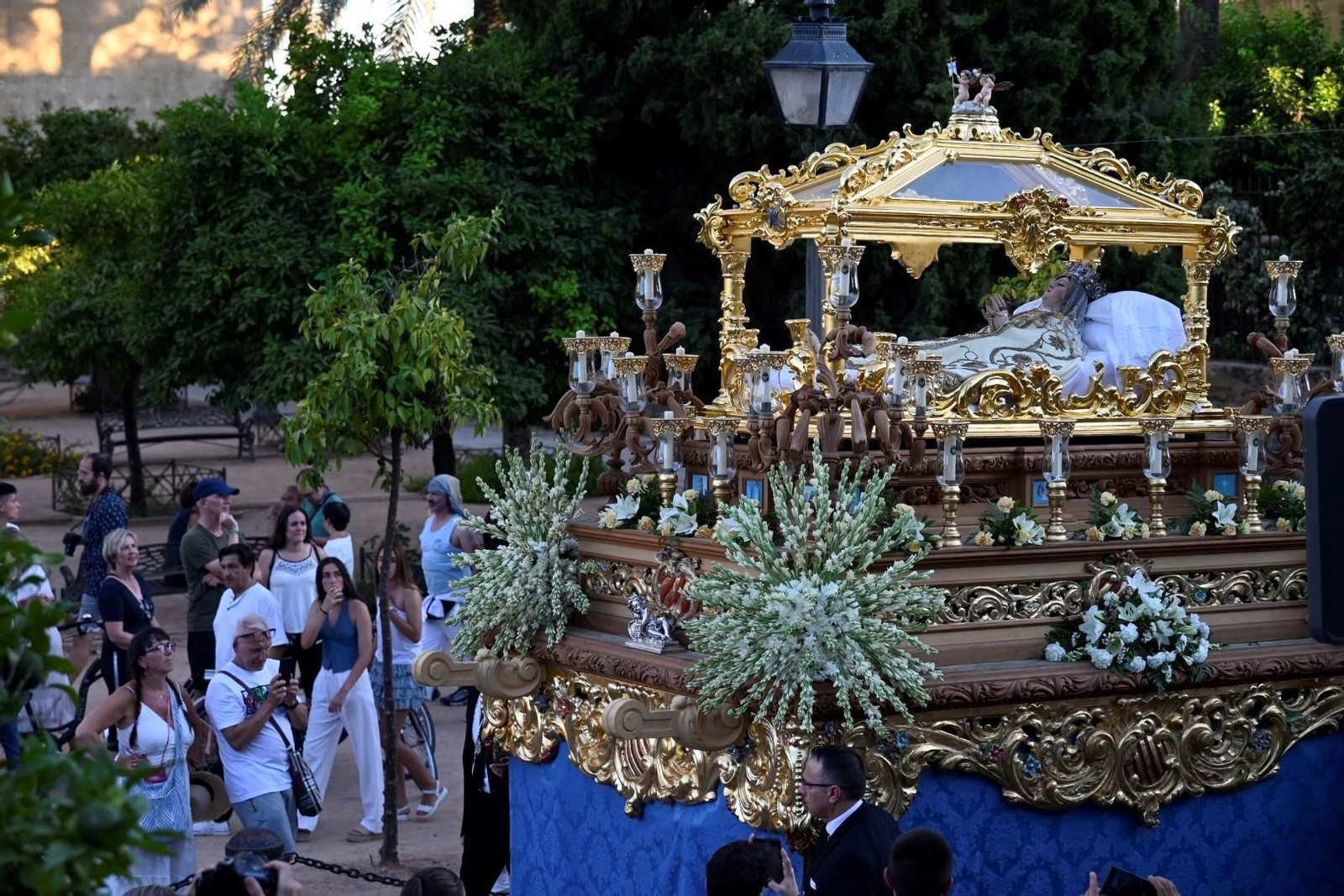 La procesión de la Virgen de Acá en Córdoba, en imágenes