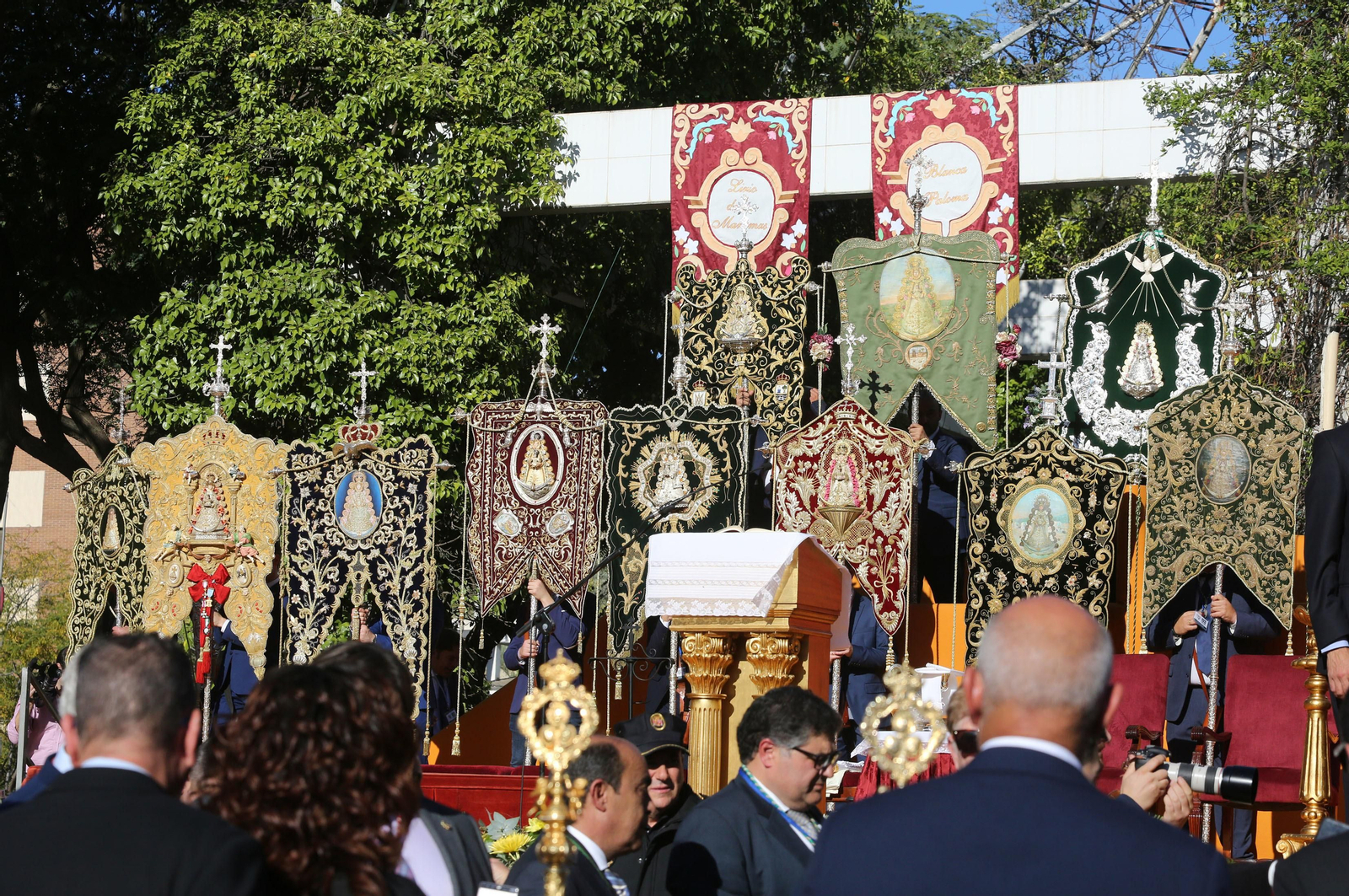 Más Imágenes de la Misa Rociera