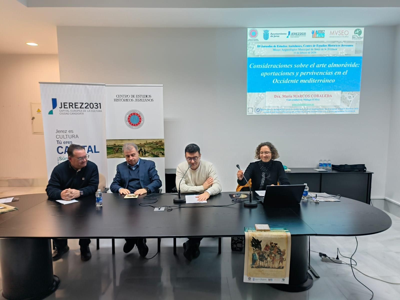 Un momento de la inauguración de las jornadas con el presidente del CEHJ, Francisco Barrionuevo; el delegado Antonio Real, Miguel Ángel Borrego y la profesora María Marcos.