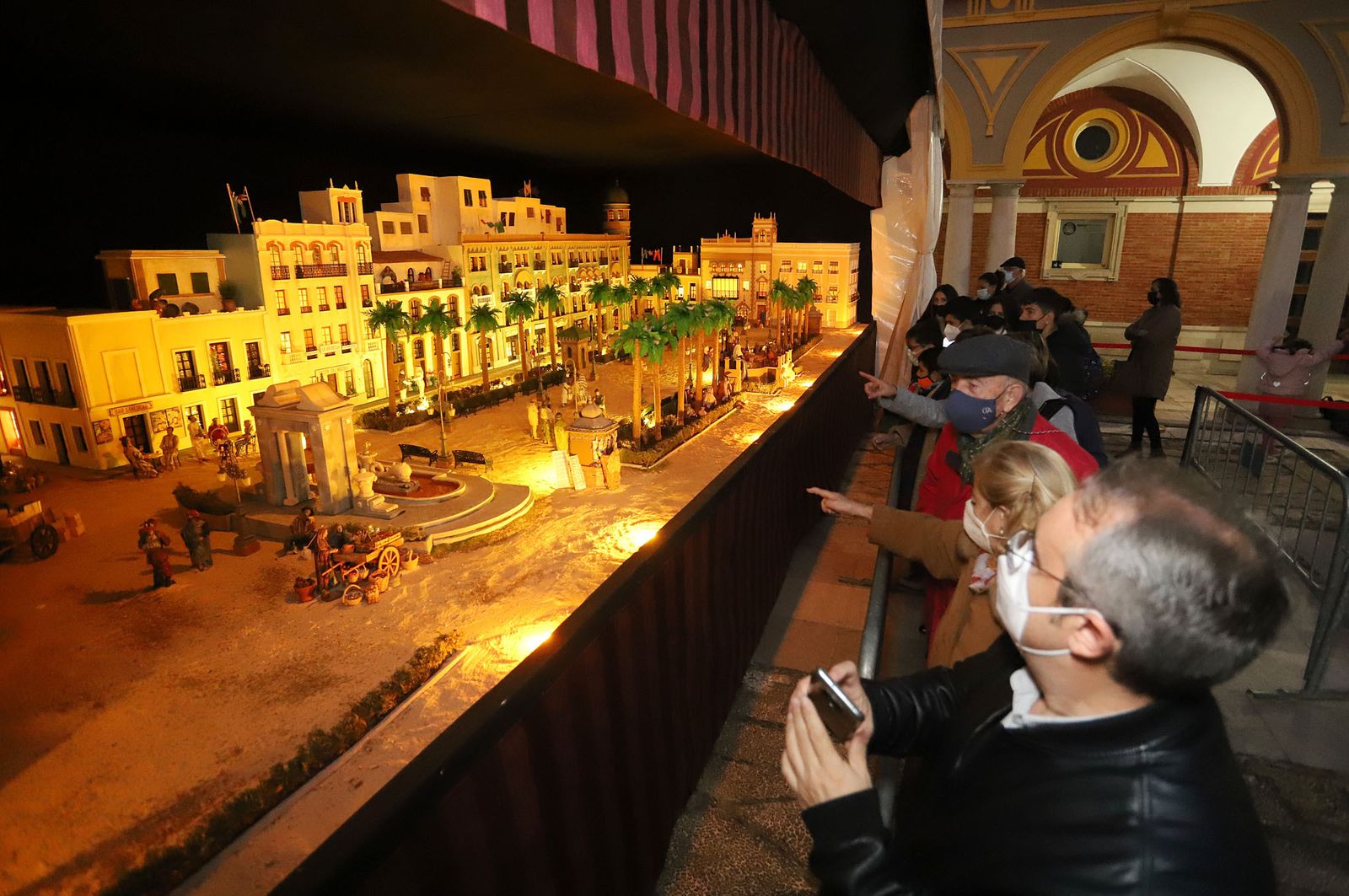 Belén del Ayuntamiento de Huelva basado en la antigua Plaza de las Monjas