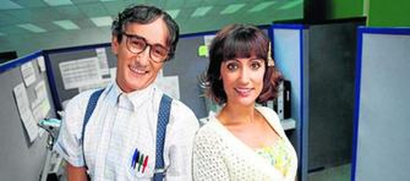 David Fernández, conocido por su personaje de Chikilicuatre, y Ana Morgade serán los conductores de 'Frikiliks', el programa que hoy estrena Cuatro.