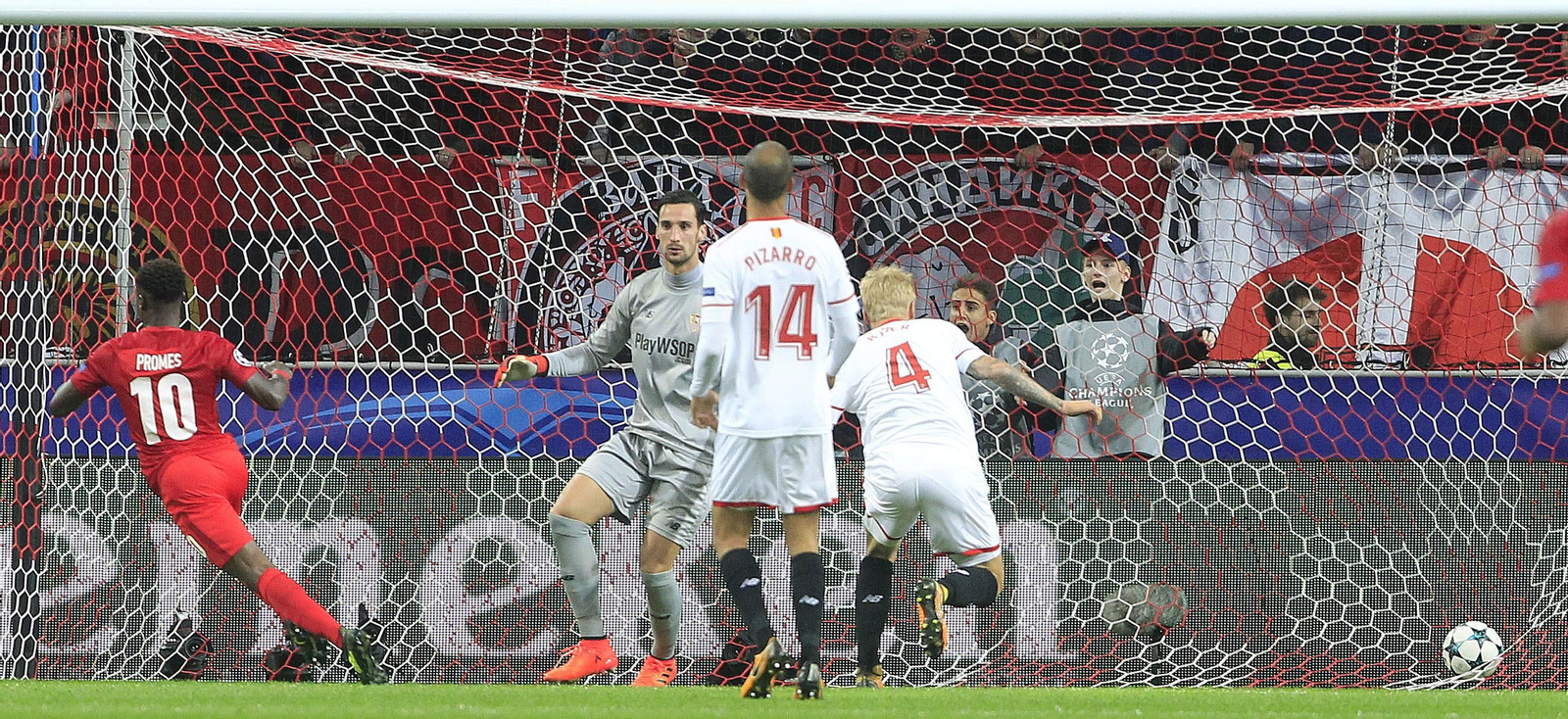 Las imágenes del Spartak de Moscú-Sevilla FC