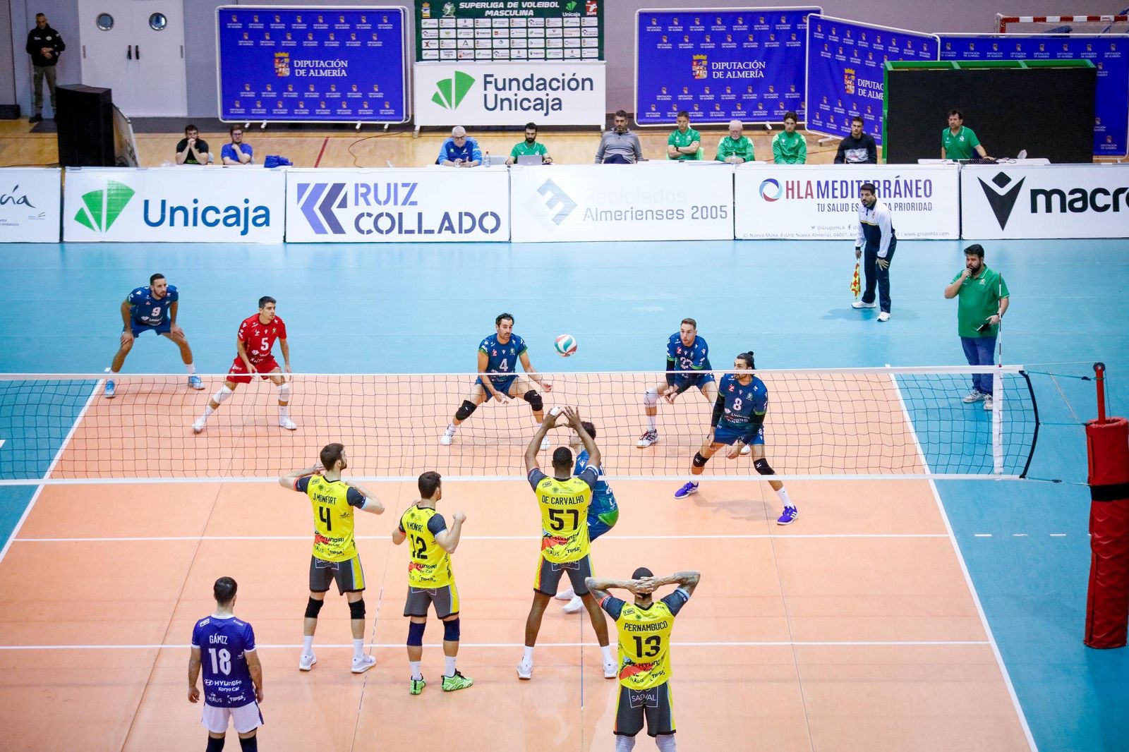 Las imágenes del Unicaja Costa de Almería-Leleman Conqueridor, primer partido del play off por el título de Superliga en Almería