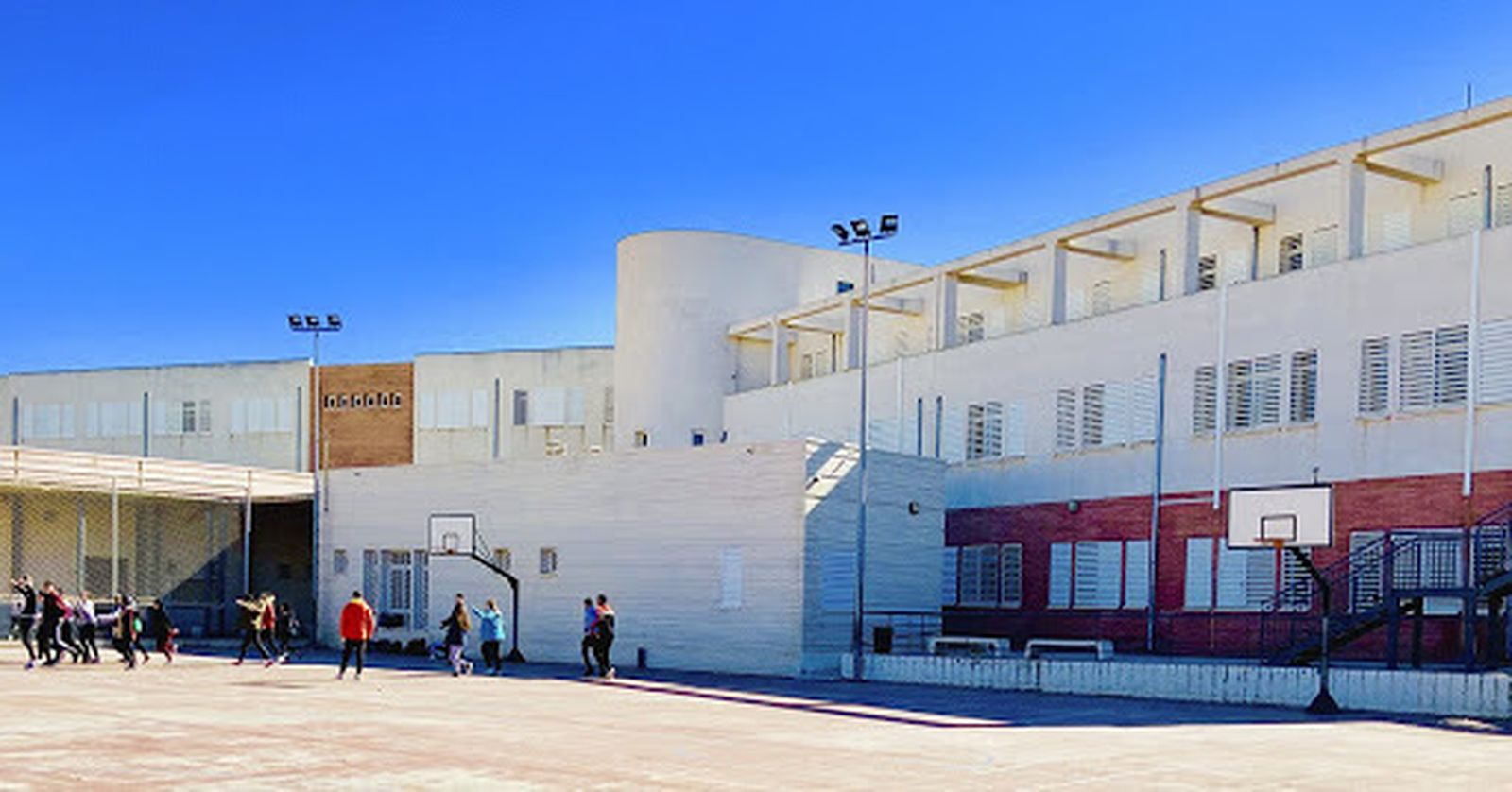 Vista parcial del IES Francisco Montoya de Las Norias de Daza.