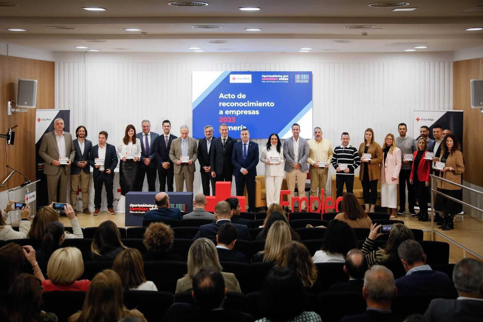 Cruz Roja entrega galardones a 13 empresas por su compromiso social