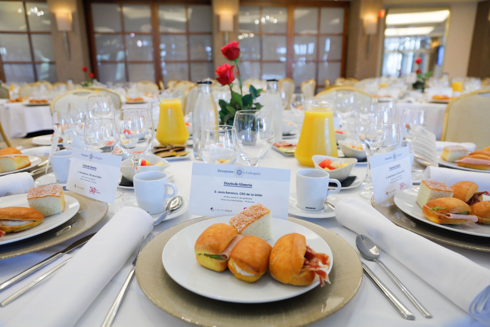 Imágenes del desayuno coloquio de Diario de Almería, con Jesús Barranco, CEO de La Unión