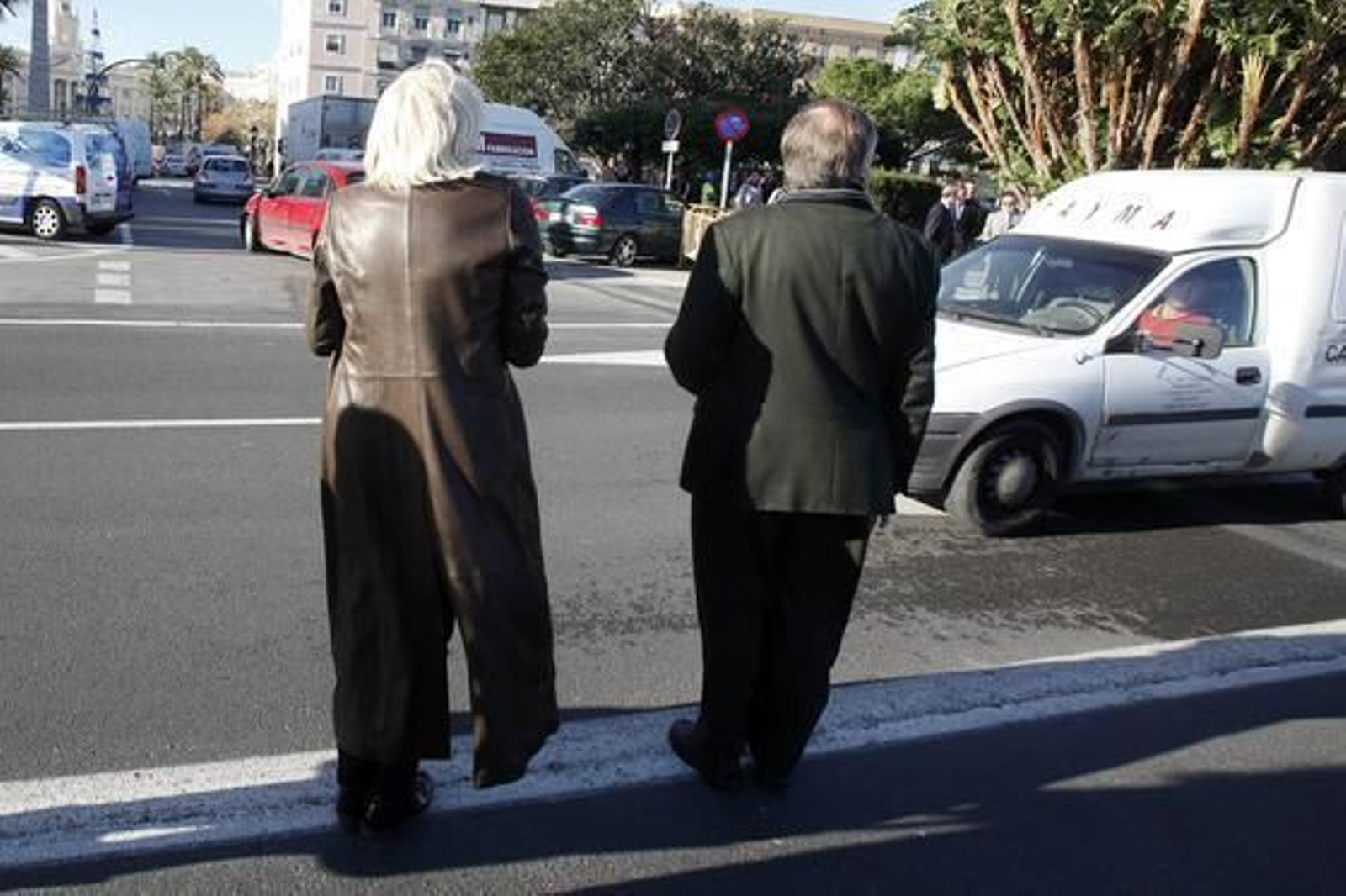 Teófila Martínez inaugura la ampliación del parking de Canalejas.   Foto: Jesus Marin