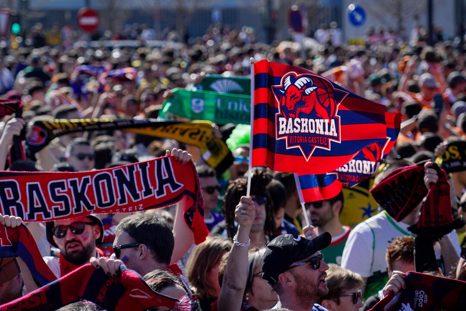 Las fotos del encuentro de aficiones de la Copa del Rey de Valencia
