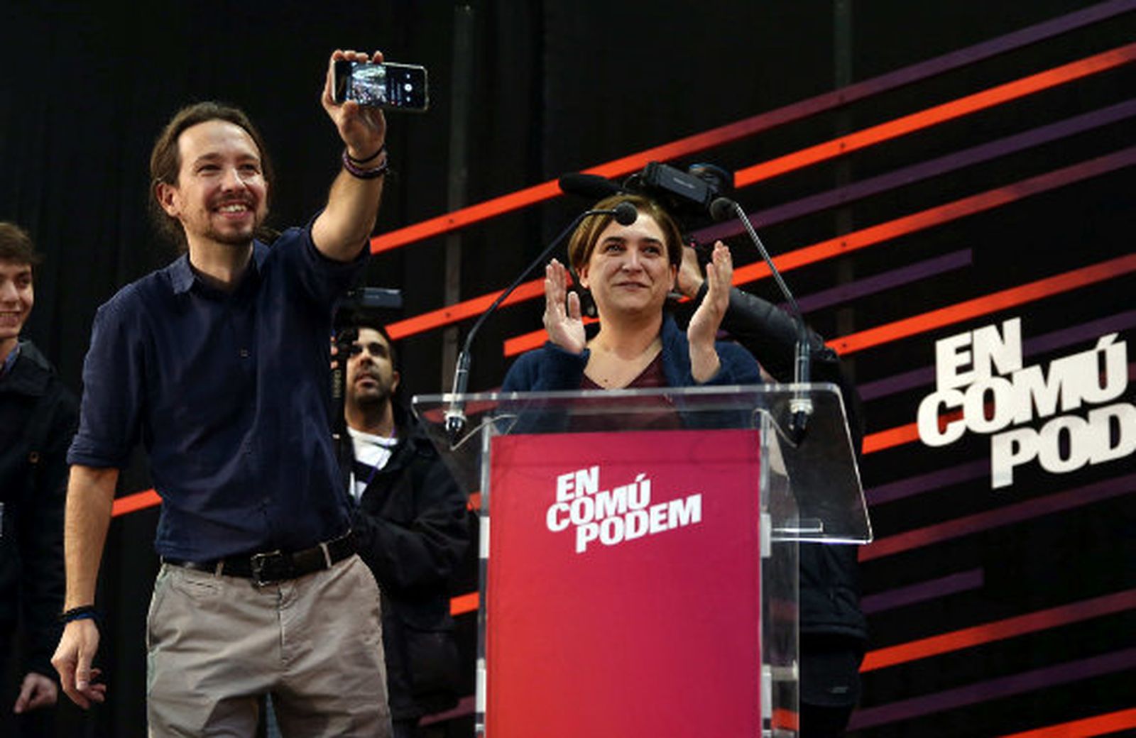 Iglesias a Sánchez: "Para gobernar no basta con vestir ropa bonita"