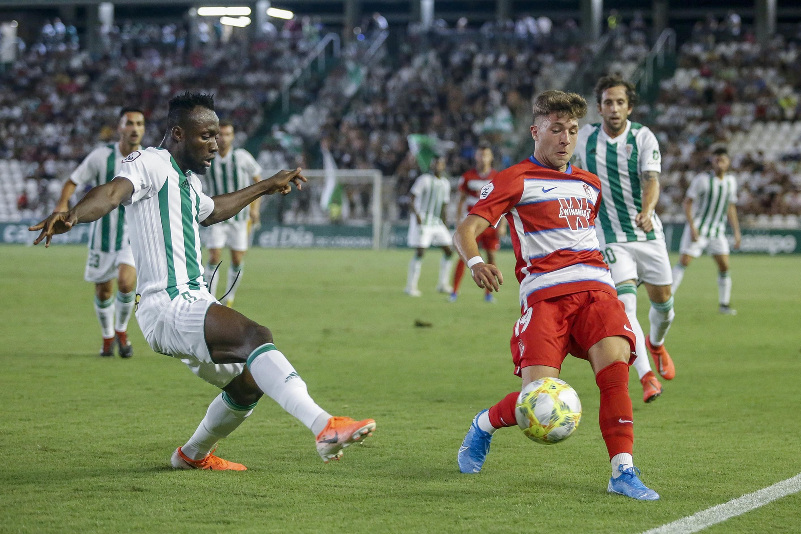 Las imágenes del Córdoba CF-Recreativo Granada