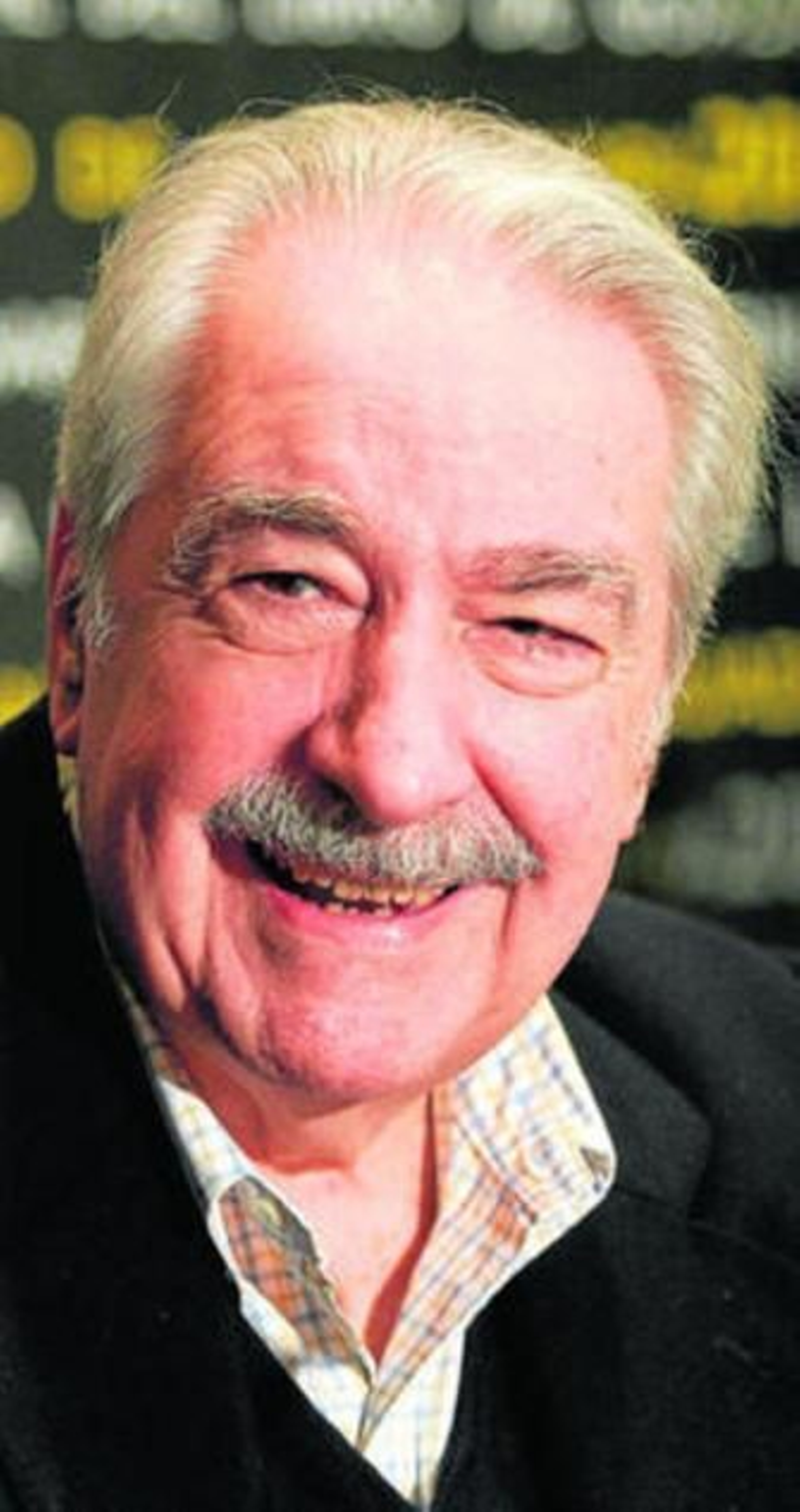 Álvaro Mutis en la Feria del Libro de Guadalajara (FIL) de 2007.