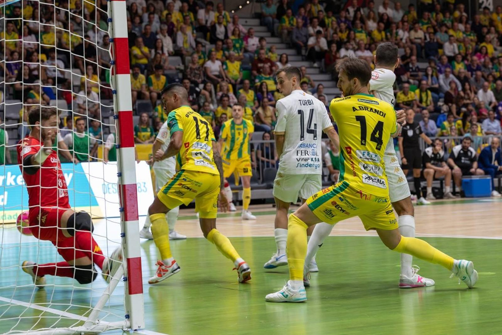 Las mejores imágenes de la amplia victoria del Jaén Paraíso Interior FS sobre O Parrulo Ferrol