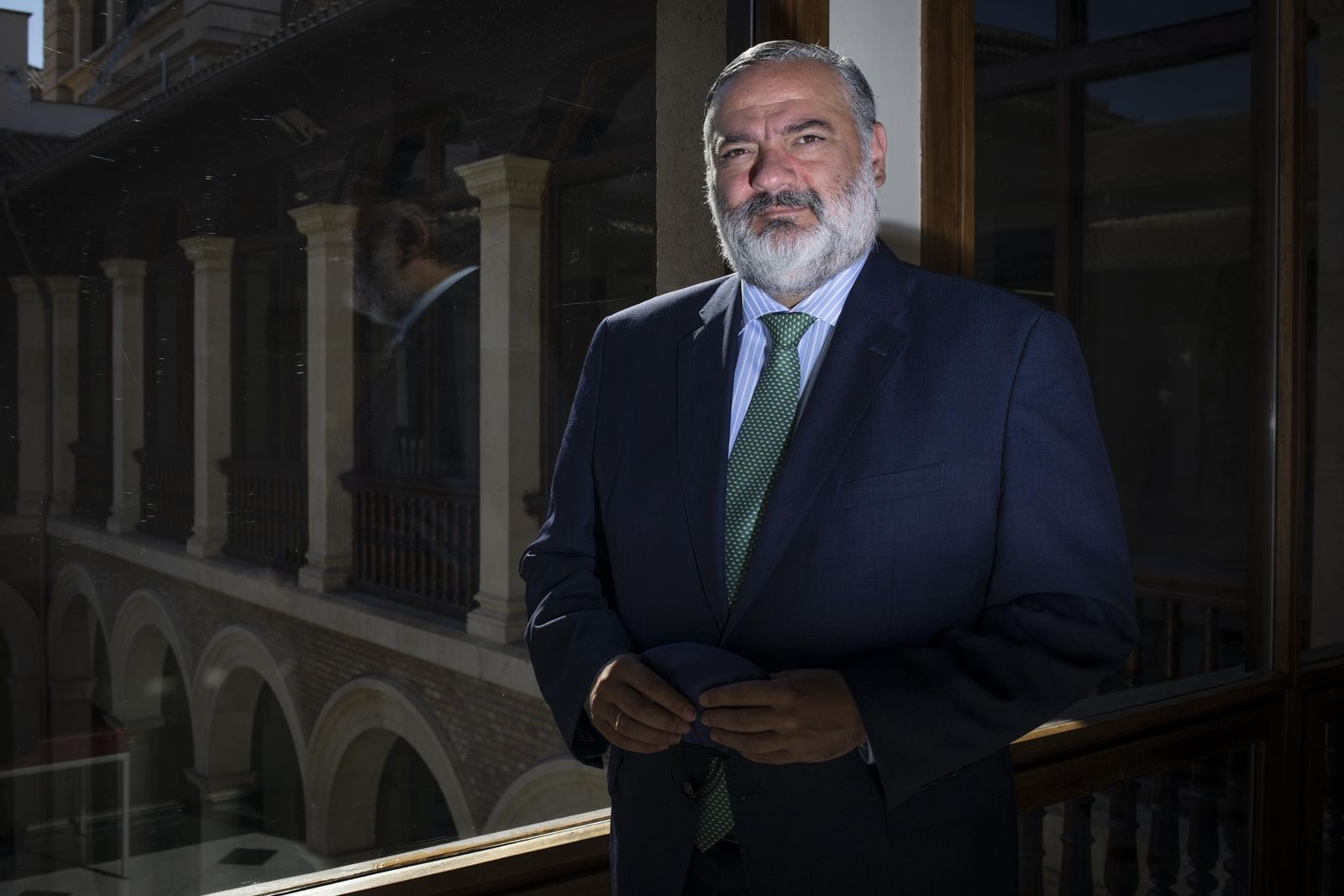 El delegado de la Junta en Granada, Pablo García, ingresado por coronavirus