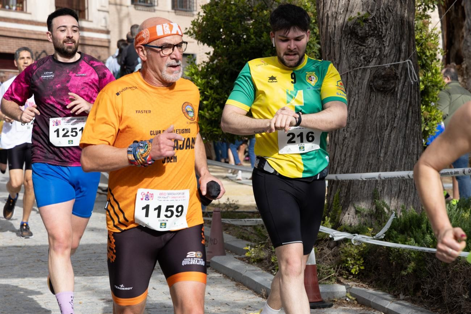 Más de 2.100 participantes corren  para promover la salud en Jaén, en imágenes (2)