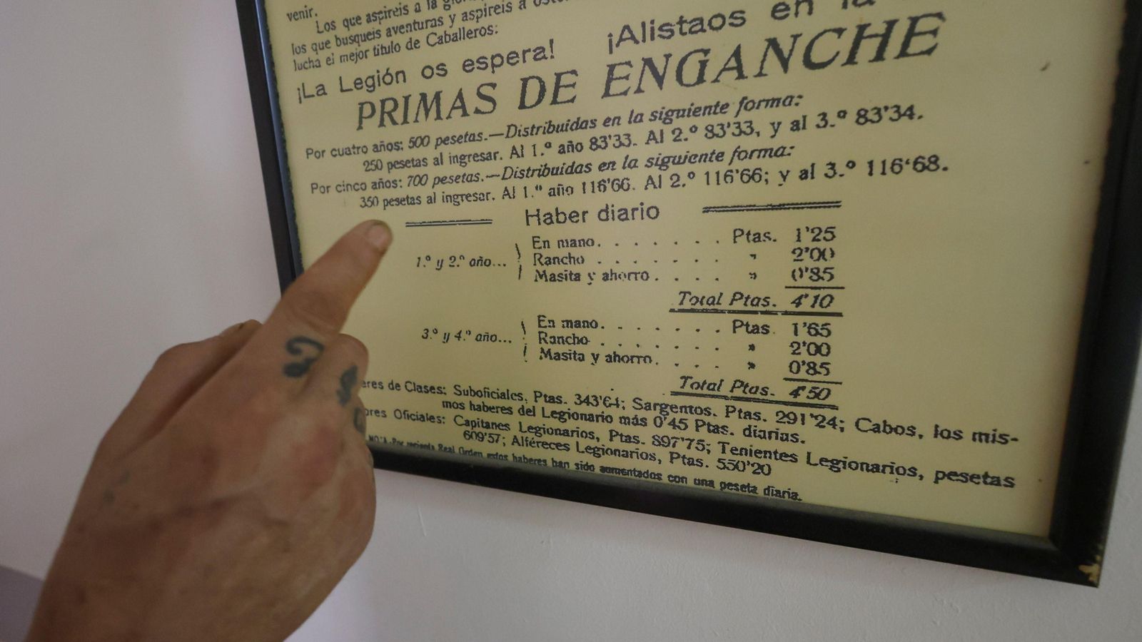Detalle de un cartel de reclutamiento antiguo de la Legión. Detalle de un cartel de reclutamiento antiguo de la Legión.