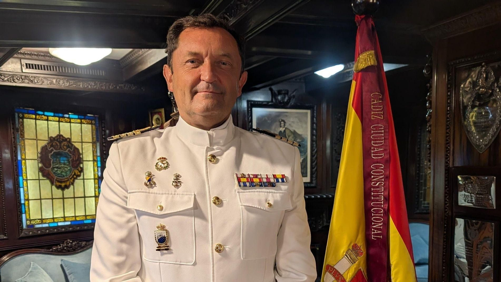El comandante del 'Juan Sebastián de Elcano', José María de la Puente Mora-Figueroa