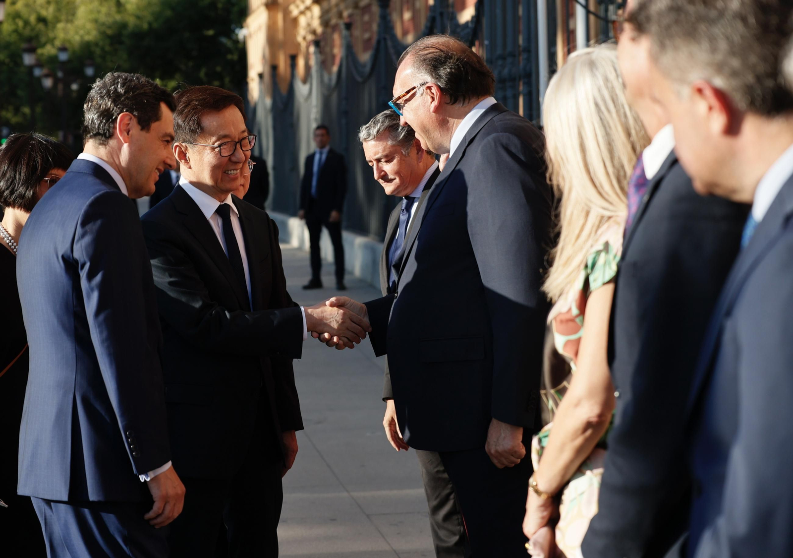 Las mejores fotos de la visita del vicepresidente chino Han Zheng a Sevilla para reunirse con Juanma Moreno