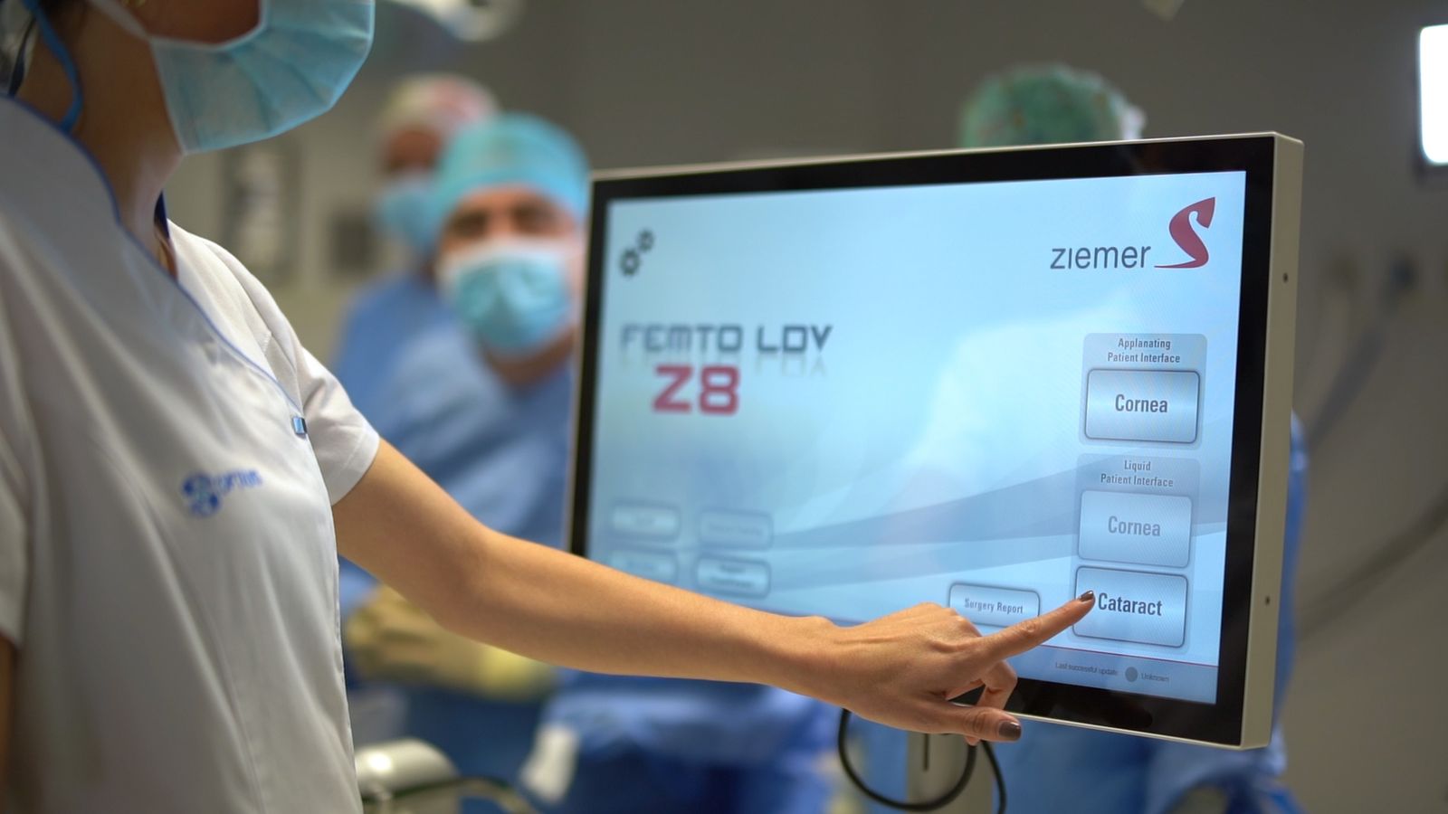 Plataforma láser de femtosegundo para cirugía de cataratas.