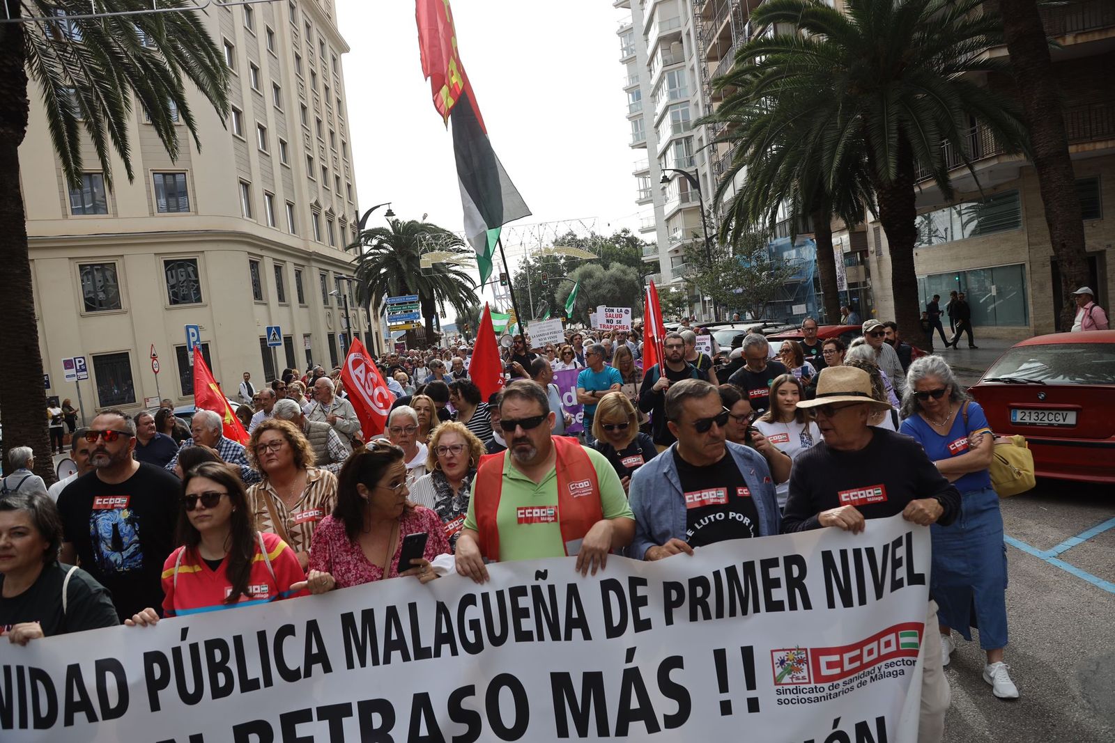 Todas las fotos de la manifestación en Málaga contra el "deterioro" de la sanidad pública