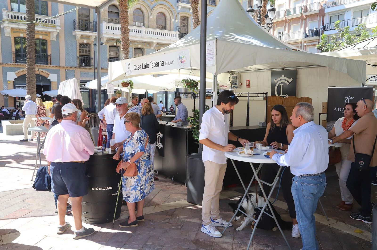 Imágenes del gran ambiente en el segundo día de la Feria de la Tapa