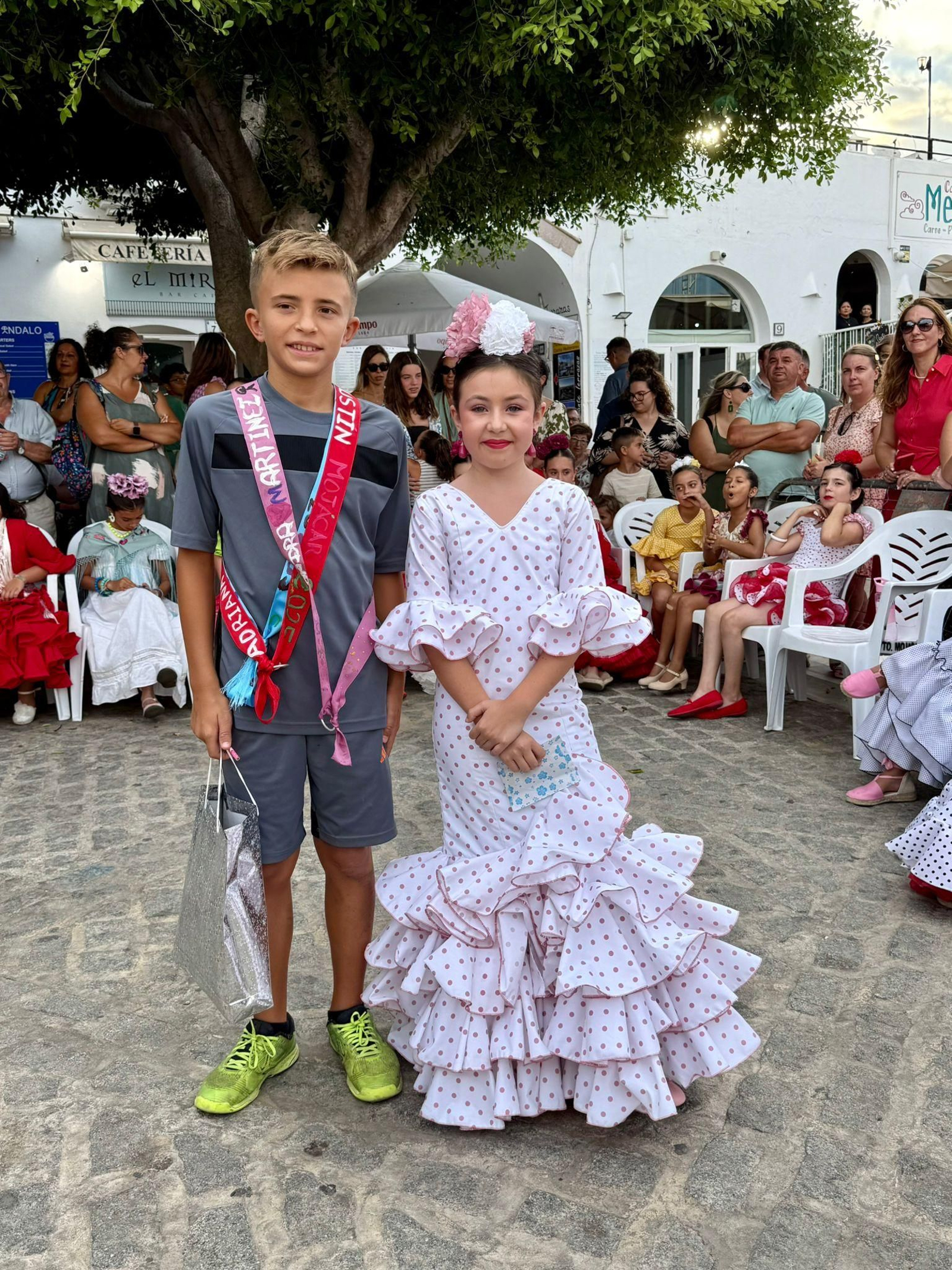 Las mejores imágenes de la Feria del Mediodía y la carrera de cintas infantiles de Mojácar