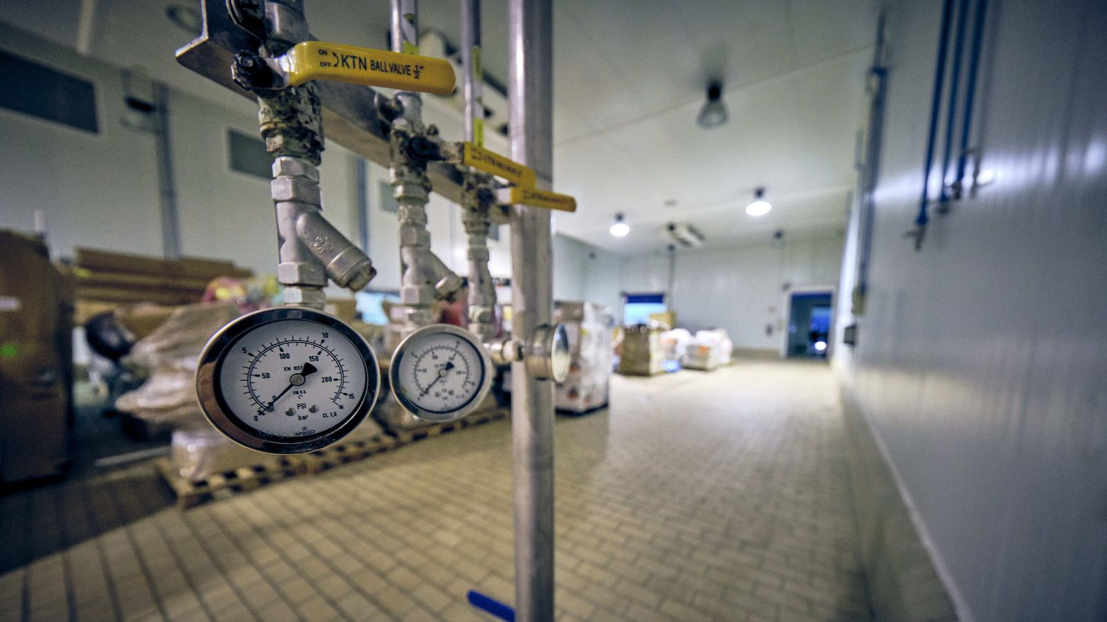 Sistemas de medición de temperaturas en las antiguas naves de Caladero.