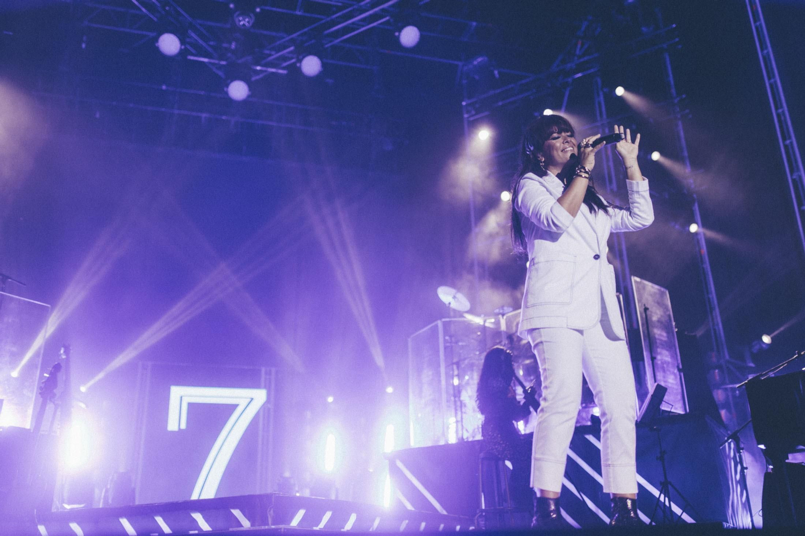 Imágenes del concierto de Vanesa Martín en la Plaza de Toros de La Merced