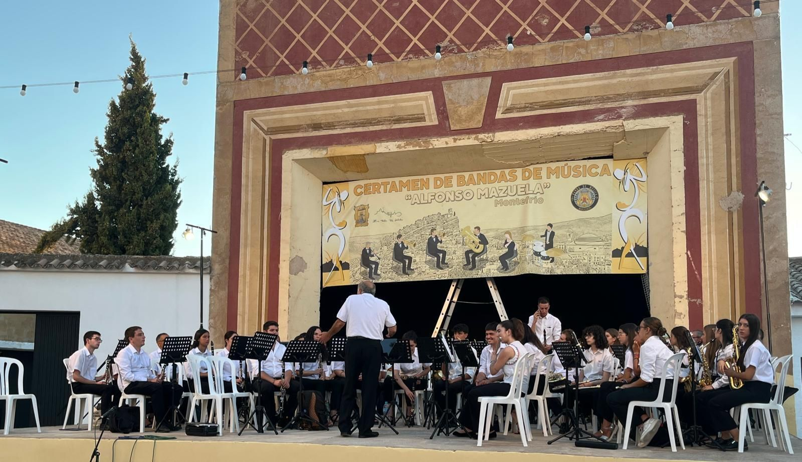 El Certamen de Bandas de música 'Alfonso Mazuela' de Montefrío celebra 25 años de vida
